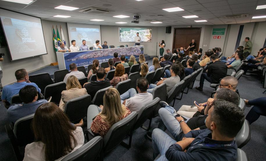 Porto de Paranaguá mostra eficiência e bate recorde de movimentação em 2024