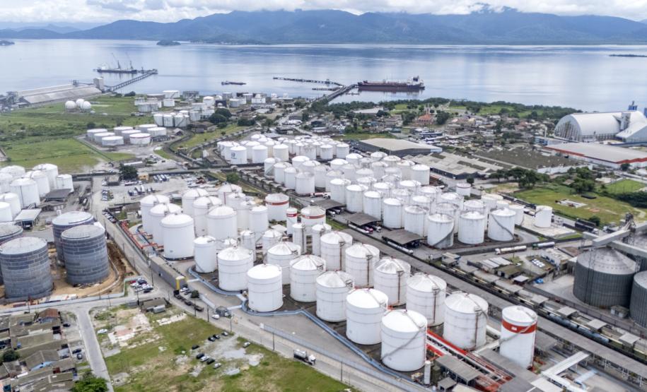 Porto de Paranaguá movimentou 72% da carga nacional de óleo de soja em janeiro