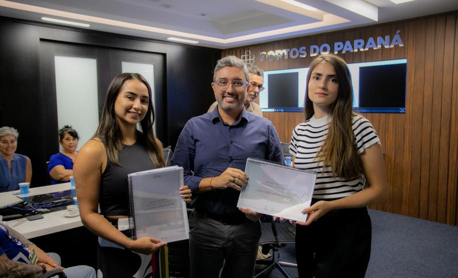 Portos do Paraná recebe doação de projeto arquitetônico para Memorial em Antonina