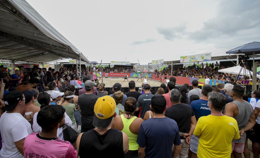 Beach Tennis na Arena Portos do Paraná movimenta o litoral paranaense
