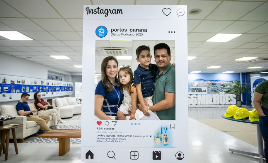 Familiares de portuários participam de visita guiada ao Porto de Paranaguá