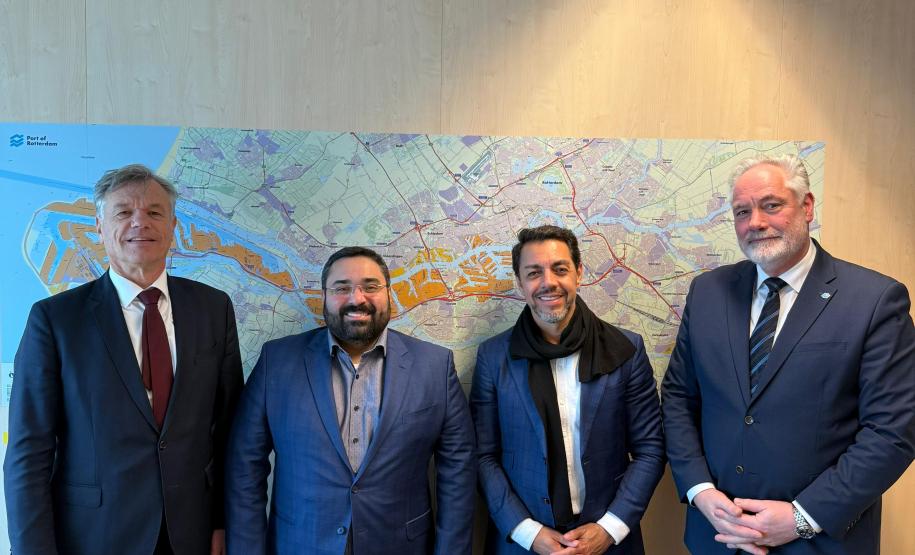 Presidente do Conselho Administrativo dos Portos Paranaenses visita maior porto europeu