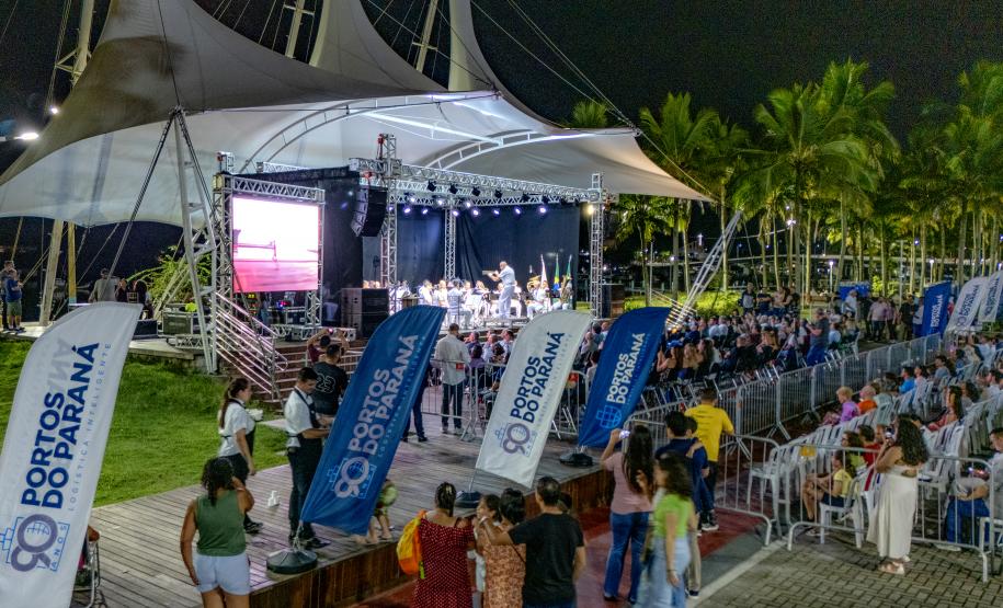 Concerto-show da Marinha celebra os 90 anos do Porto de Paranaguá