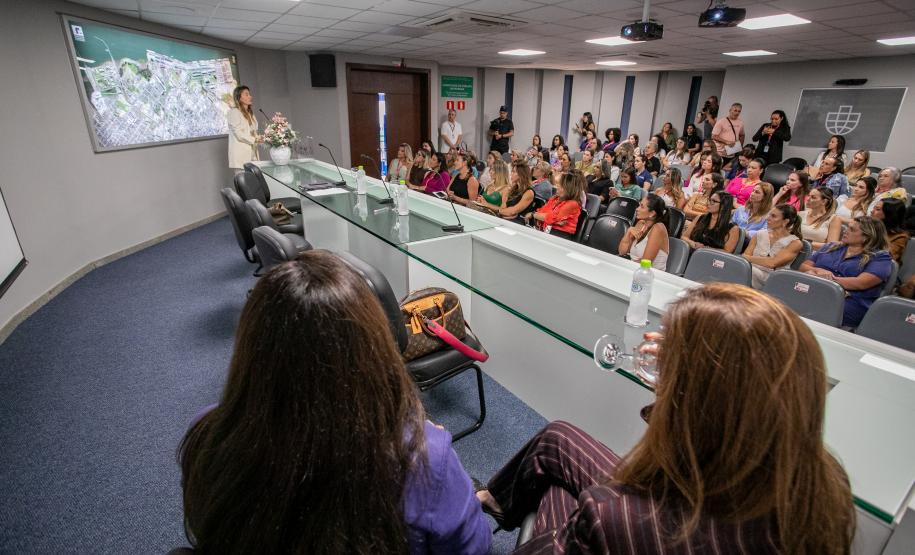 Portos do Paraná incentiva empoderamento das mulheres portuárias