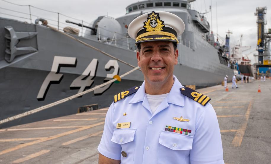 Navio de Guerra da Marinha recebe 750 visitantes