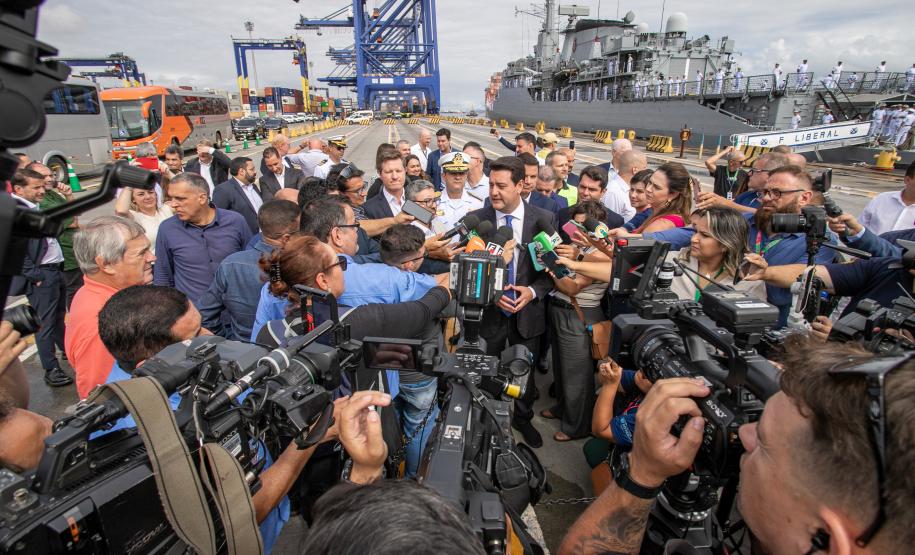 Governador anuncia investimento de R$ 1 bi no Píer em "T" na festa dos 90 anos do Porto de Paranaguá