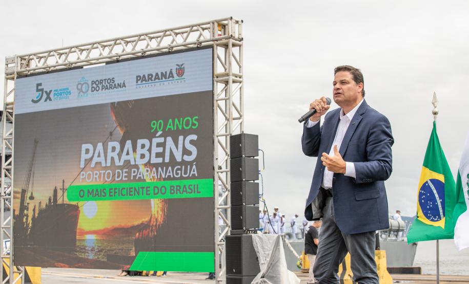 Governador anuncia investimento de R$ 1 bi no Píer em "T" na festa dos 90 anos do Porto de Paranaguá