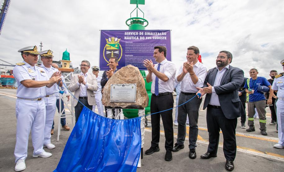 Governador anuncia investimento de R$ 1 bi no Píer em "T" na festa dos 90 anos do Porto de Paranaguá