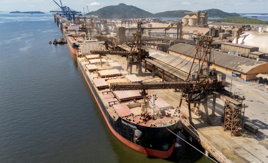 Movimentação de cargas cresce 6,3% nos Portos do Paraná