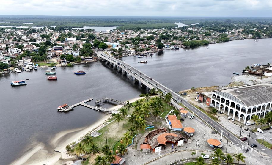 Portos do Paraná realiza limpeza da Ponte dos Valadares para ação artística