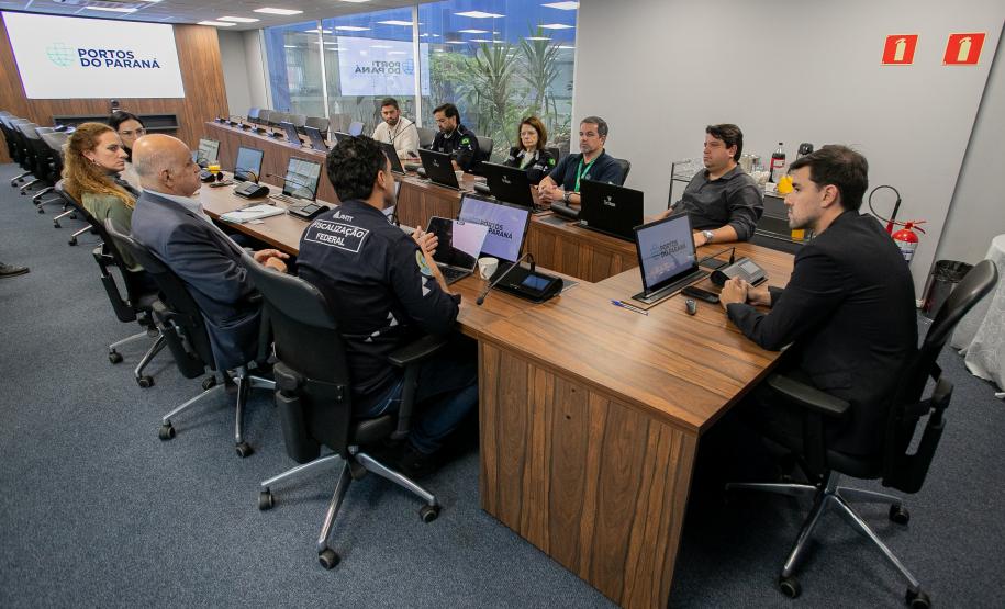 ANTT e Portos do Paraná realizam encontro para fortalecer integração logística