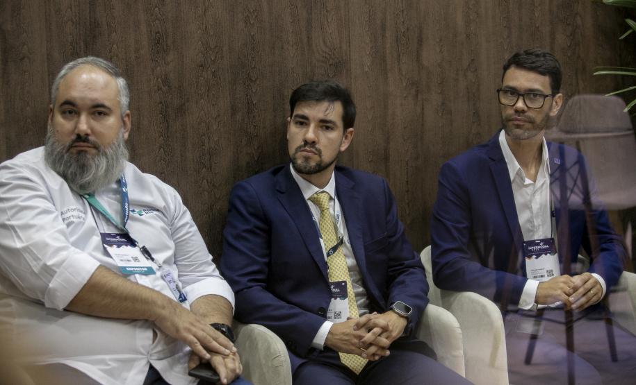 Portos do Paraná impulsiona negócios e debate avanços no marco legal portuário na Intermodal 2025