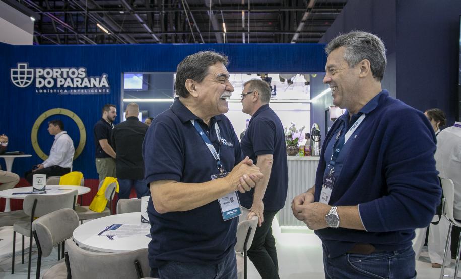 Portos do Paraná impulsiona negócios e debate avanços no marco legal portuário na Intermodal 2025
