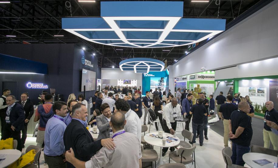 Portos do Paraná impulsiona negócios e debate avanços no marco legal portuário na Intermodal 2025