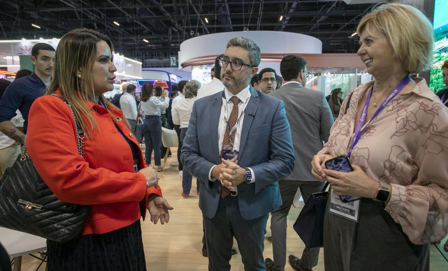 Portos do Paraná impulsiona negócios e debate avanços no marco legal portuário na Intermodal 2025