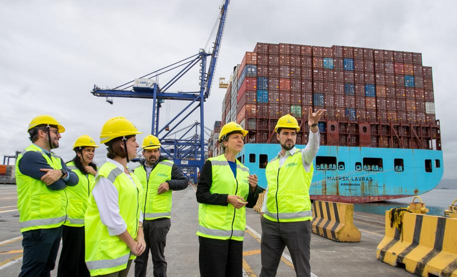 Aprovação de licitação do Canal de Acesso atrai investidores belgas ao Porto de Paranaguá