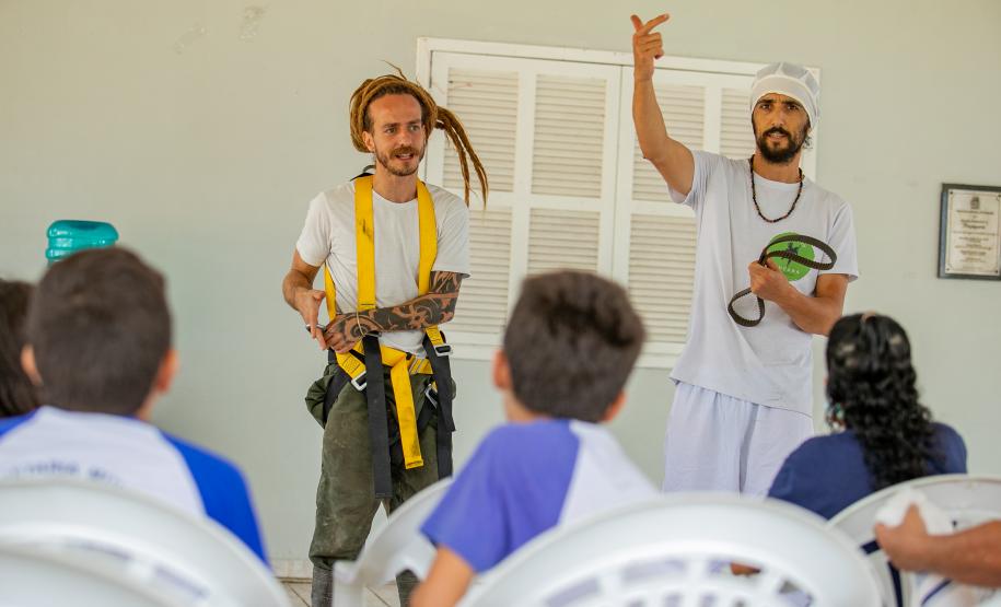 2ª Oficina da Portos do Paraná sobre coleta e despolpa do açaí juçara é realizada no litoral