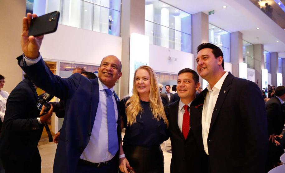 Leilões de áreas portuárias movimentam R$ 855 milhões em outorgas e garantem R$ 2,2 bilhões em investimentos no Paraná