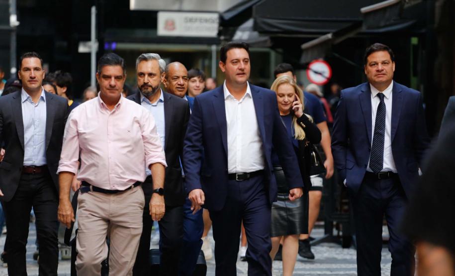 Leilões de áreas portuárias movimentam R$ 855 milhões em outorgas e garantem R$ 2,2 bilhões em investimentos no Paraná