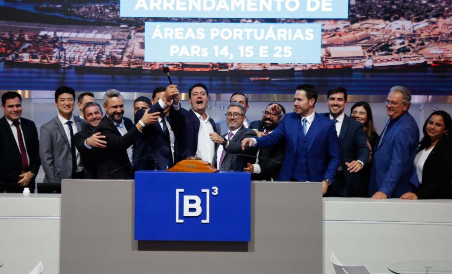 Leilões de áreas portuárias movimentam R$ 855 milhões em outorgas e garantem R$ 2,2 bilhões em investimentos no Paraná