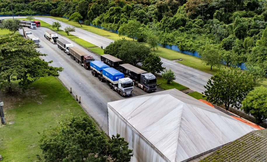 Porto de Paranaguá recebe o maior volume de caminhões da história no Pátio de Triagem
