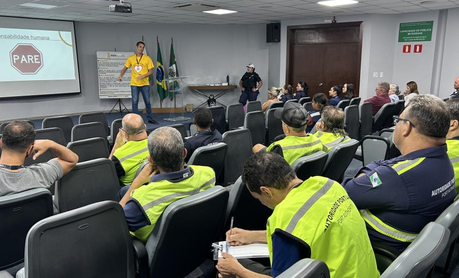 Trânsito seguro é tema de palestra na Portos do Paraná