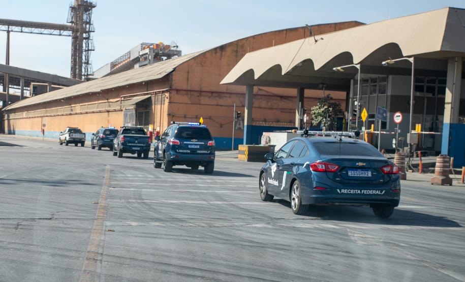 Auditores da Receita Federal visitam instalações do Porto de Paranaguá