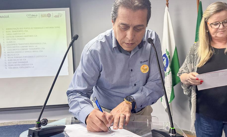 Portos do Paraná assume compromisso público contra exploração sexual infantil