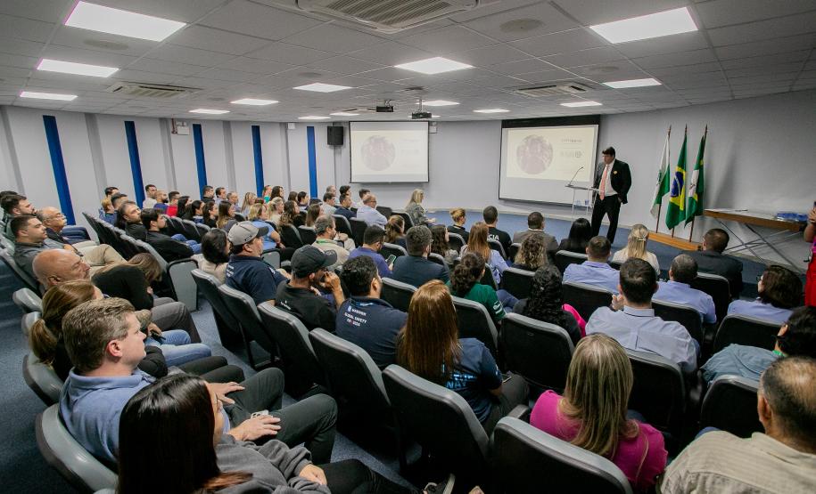 Portos do Paraná assume compromisso público contra exploração sexual infantil