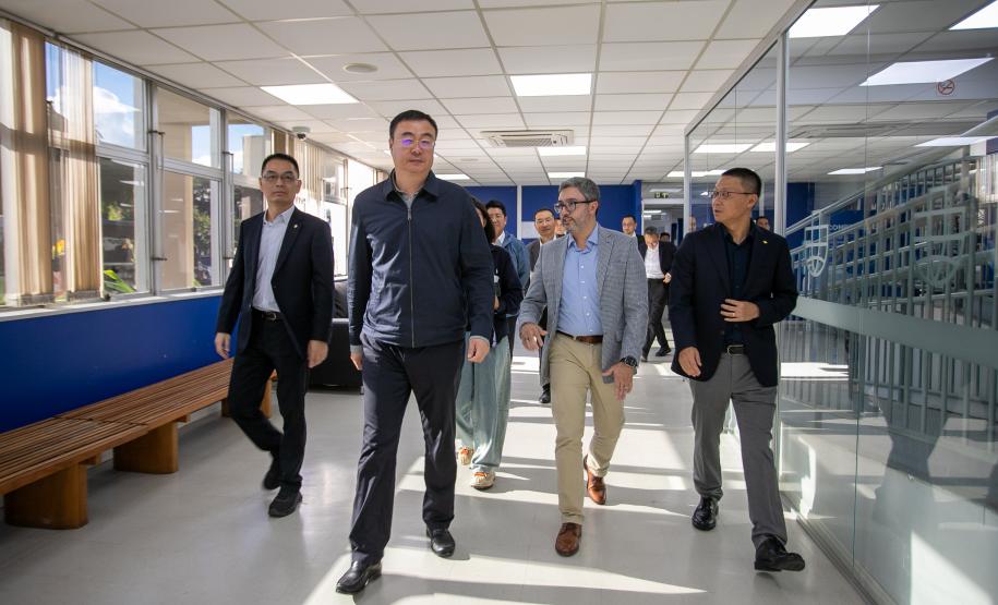 China acena para a possibilidade de novos projetos no Porto de Paranaguá