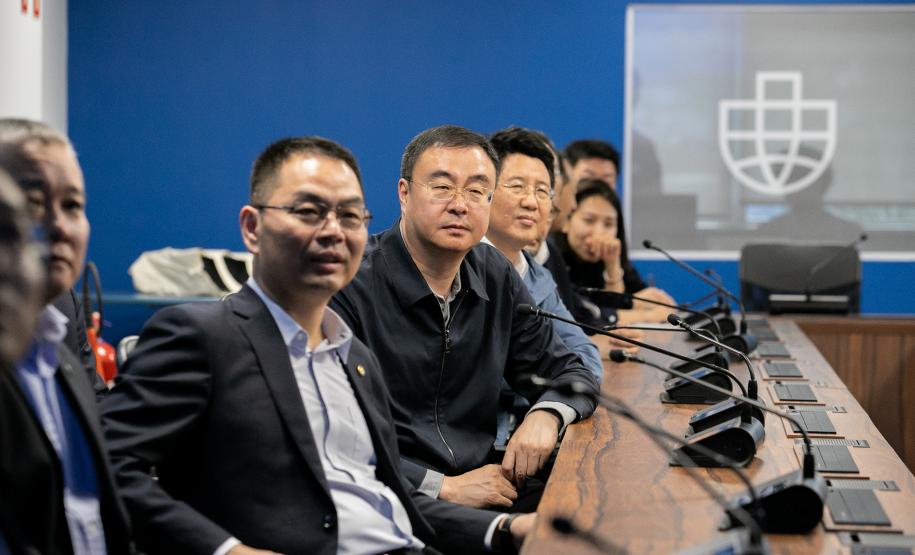 China acena para a possibilidade de novos projetos no Porto de Paranaguá