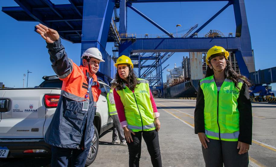 Vice-cônsul dos EUA em São Paulo visita o Porto de Paranaguá