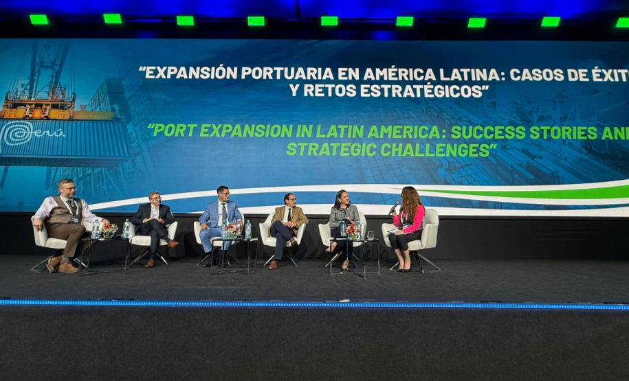 Infraestrutura e inovação logística colocam Portos do Paraná entre os melhores das Américas em Lima no Peru