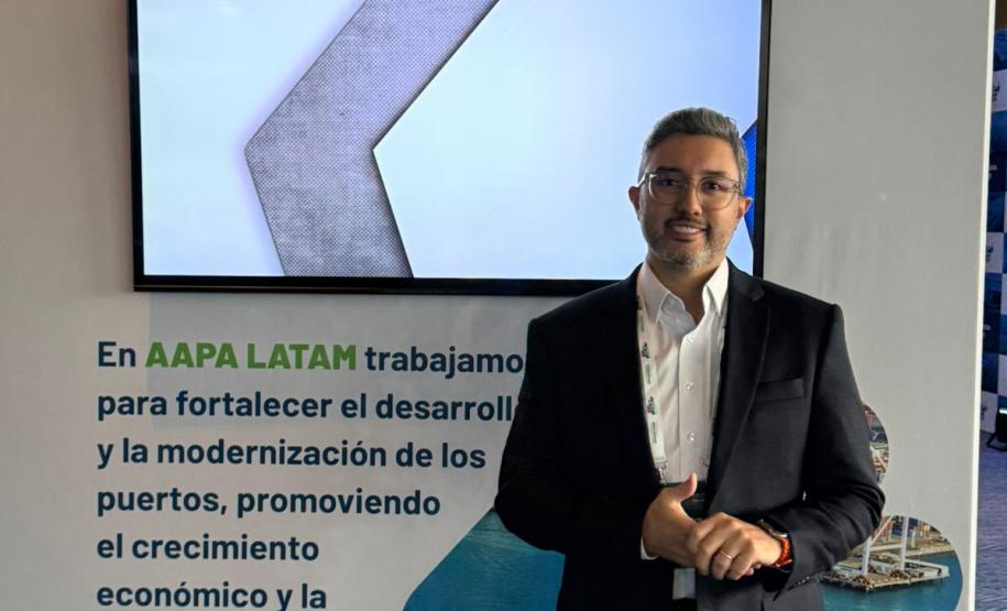 Infraestrutura e inovação logística colocam Portos do Paraná entre os melhores das Américas em Lima no Peru