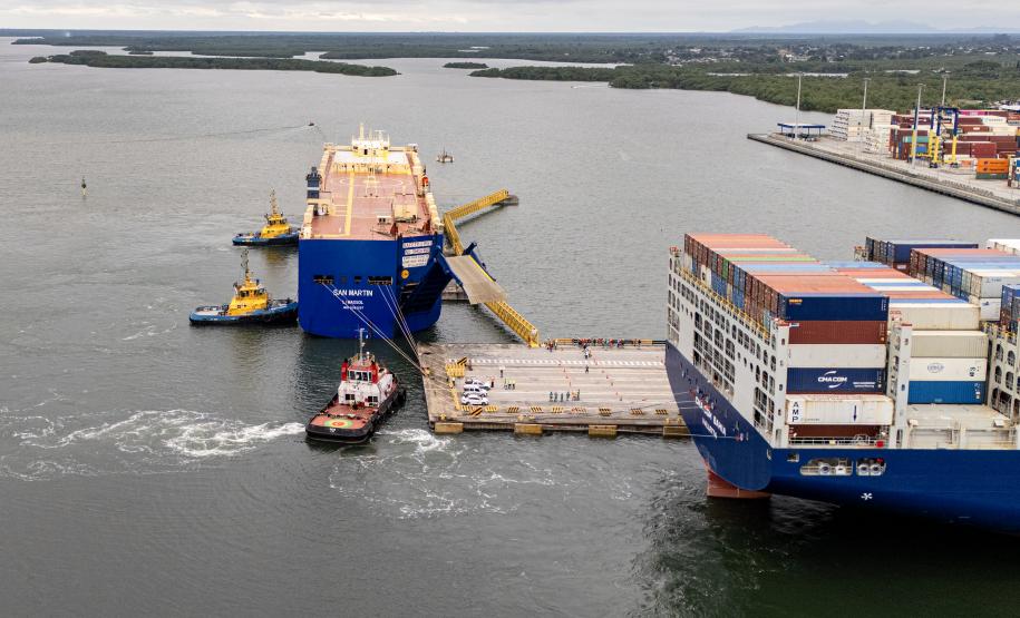 Porto de Paranaguá é o 1º a receber veículos elétricos fabricados por gigante chinesa que retoma vendas no Brasil