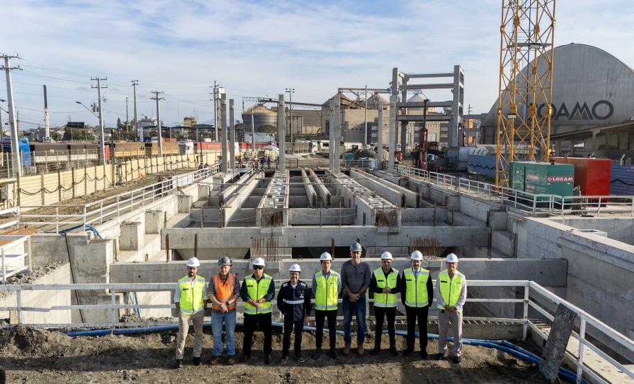 Diretores da Portos do Paraná realizam visita técnica ao Moegão