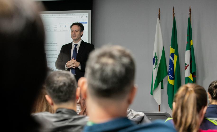 Foco na terceirização encerra ciclo de capacitação na Portos do Paraná