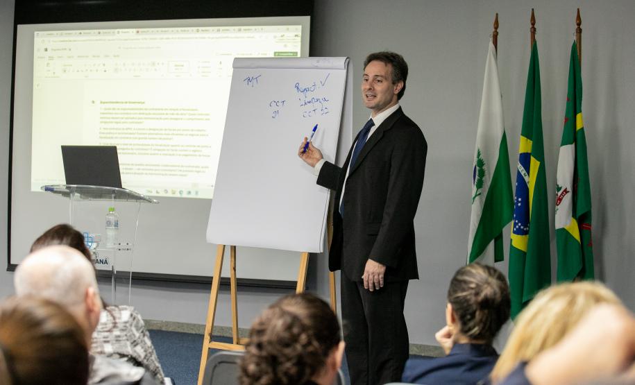Foco na terceirização encerra ciclo de capacitação na Portos do Paraná