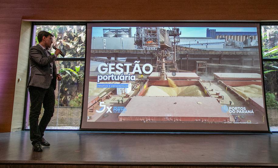 Portos do Paraná destaca eficiência e futuro logístico na abertura da Parcelog 2025