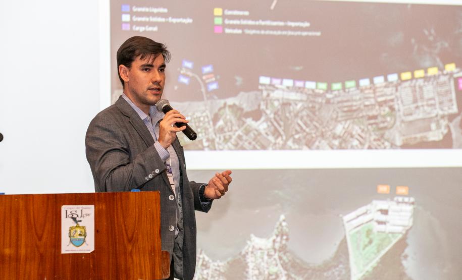 Portos do Paraná destaca eficiência e futuro logístico na abertura da Parcelog 2025