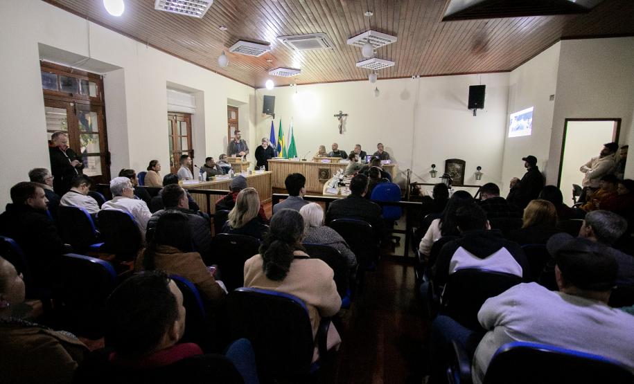 Portos do Paraná detalha obra de pavimentação em Antonina durante sessão na Câmara