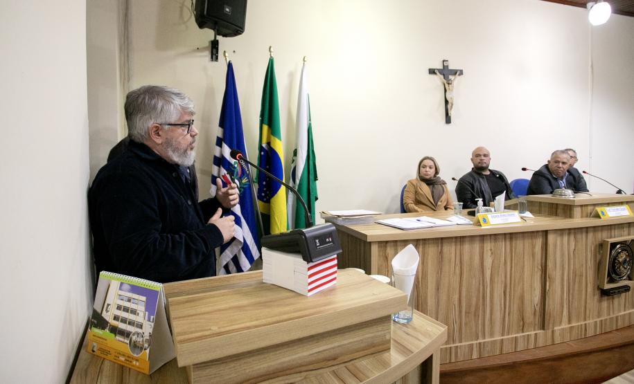 Portos do Paraná detalha obra de pavimentação em Antonina durante sessão na Câmara
