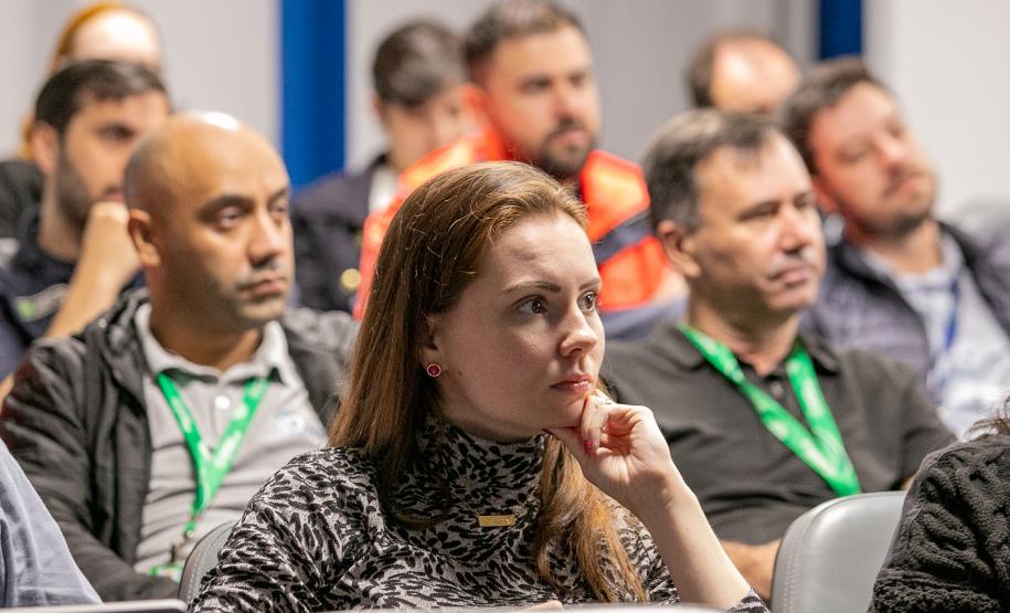 Capacitação sobre novo regulamento de licitação reforça governança na Portos do Paraná