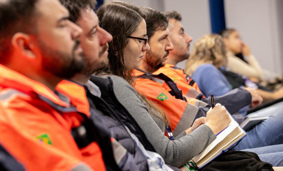 Capacitação sobre novo regulamento de licitação reforça governança na Portos do Paraná