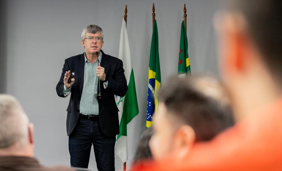 Portos do Paraná recebe qualificação para contratação de grandes obras