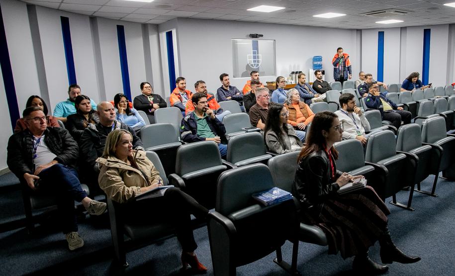 Portos do Paraná recebe qualificação para contratação de grandes obras