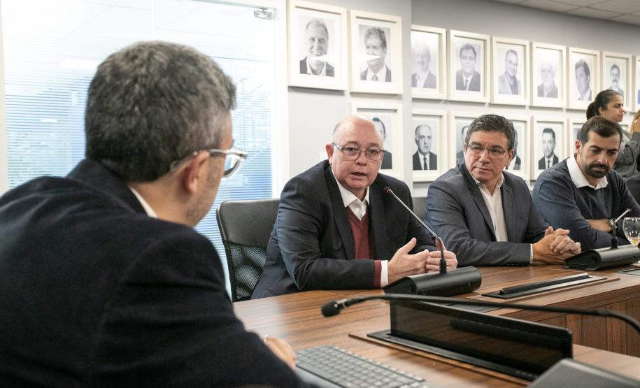 Vereadores de Paranaguá participam de reunião com presidência da Portos do Paraná