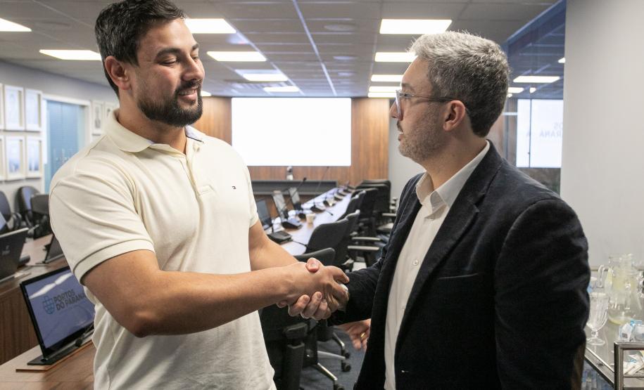 Vereadores de Paranaguá participam de reunião com presidência da Portos do Paraná