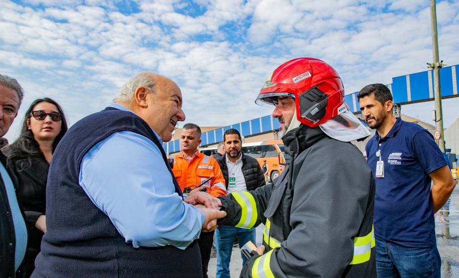 Portos paranaenses investem R$ 27 milhões em alta tecnologia para atendimento a emergências