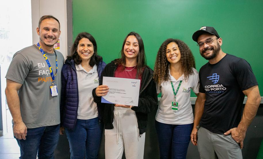 Portos do Paraná forma comerciantes em inglês na Ilha do Mel para reforçar receptivo turísticos